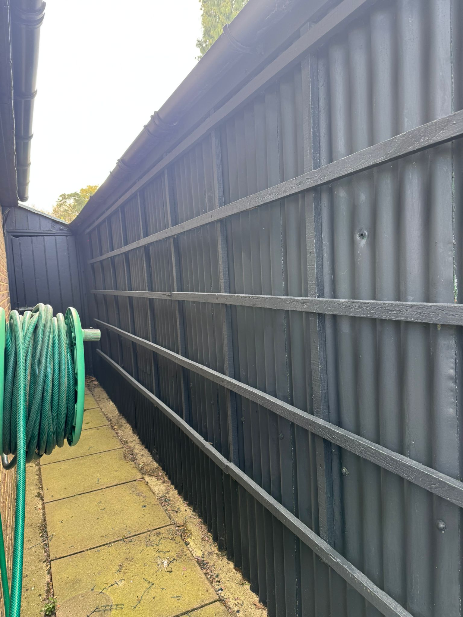 Garden fence repaint - After