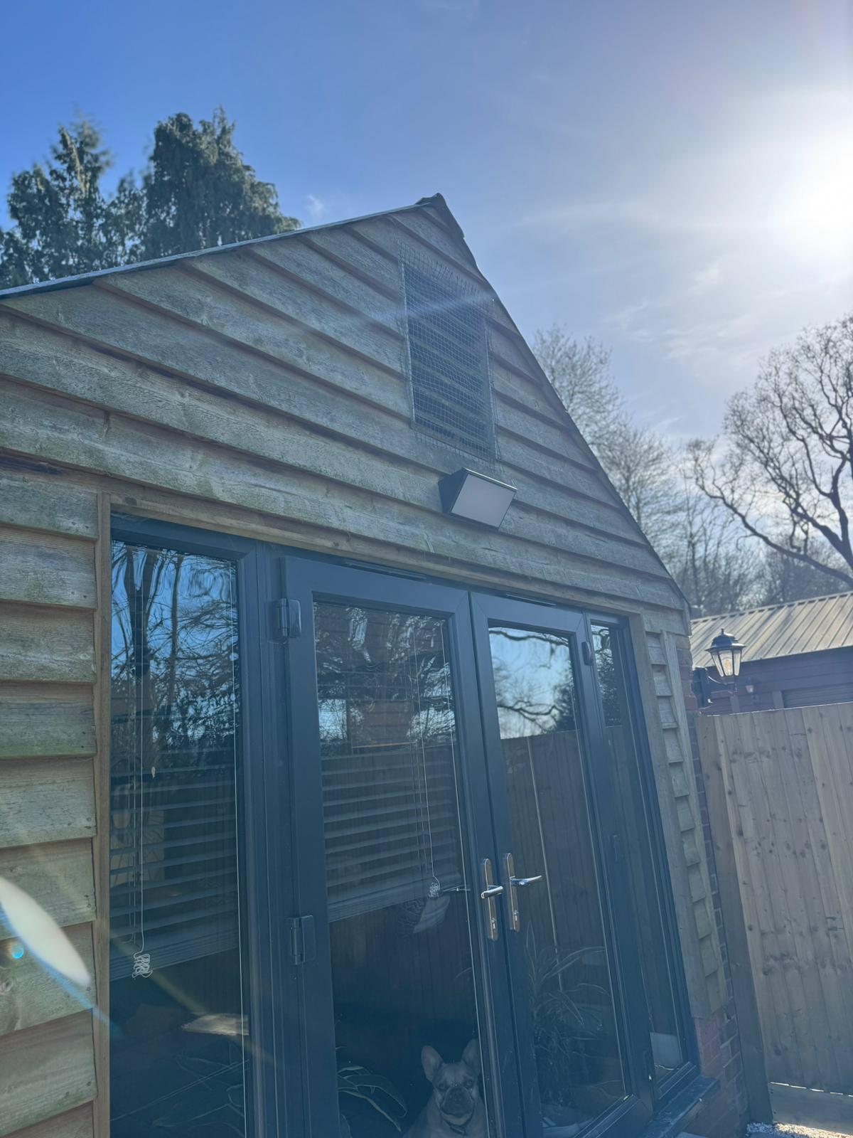 Garden room exterior paint - Before